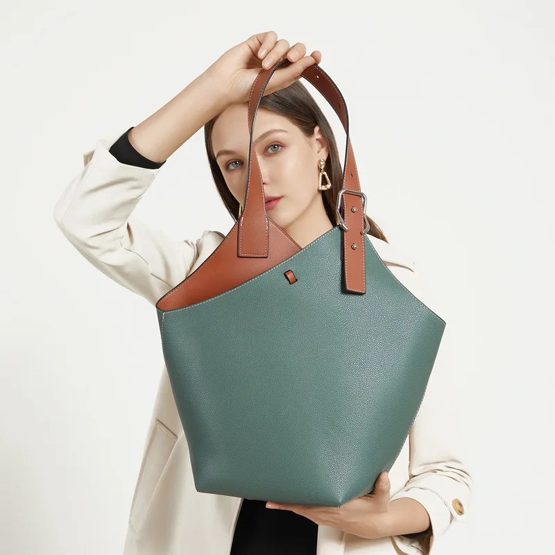 Women's Genuine Leather Shoulder Bags 100% Real Cowhide Handbags Vintage Tote Crossbody Purse Classic Hobo Solid Blue Color
Women's Genuine Leather Shoulder Bags 100% Real Cowhide Handbags Vintage Tote Crossbody Purse Classic Hobo Solid Blue Color