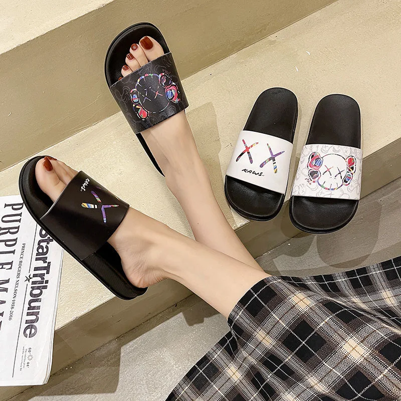 Couple Fashion Slippers Women Thick Platform Slippers Mute Soft Indoor Home Slides Non-Slip Summer Beach Sandals Men Bath Shoes
Couple Fashion Slippers Women Thick Platform Slippers Mute Soft Indoor Home Slides Non-Slip Summer Beach Sandals Men Bath Shoes
