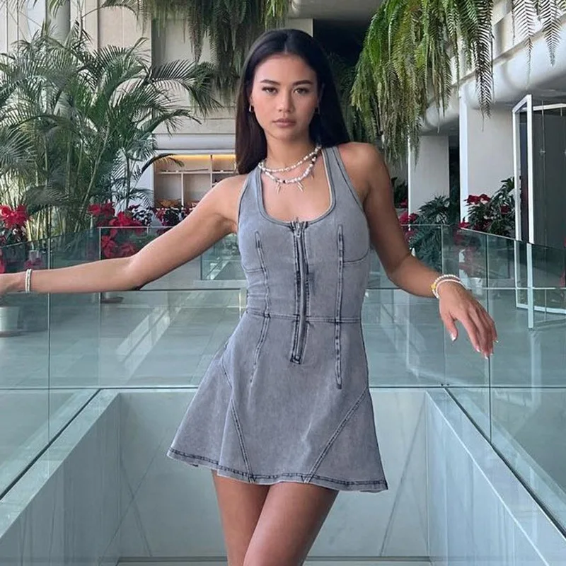Summer Fashion Hot Girl Slim Denim Dress with Split Zipper Design and U-neck Collar for Women A-line Tank Dresses Y2K S M L
Summer Fashion Hot Girl Slim Denim Dress with Split Zipper Design and U-neck Collar for Women A-line Tank Dresses Y2K S M L