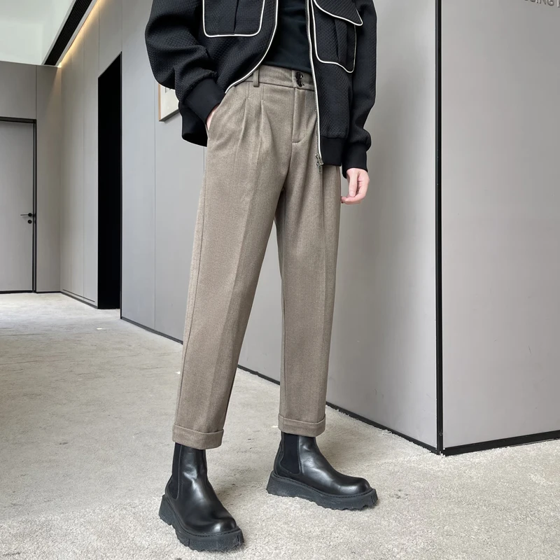 2023 Men's New Men's Thickened Fabric Woolen Casual Pants Fashion Trend Business Suit Pants Black/Brown Color Trousers M-2XL
2023 Men's New Men's Thickened Fabric Woolen Casual Pants Fashion Trend Business Suit Pants Black/Brown Color Trousers M-2XL