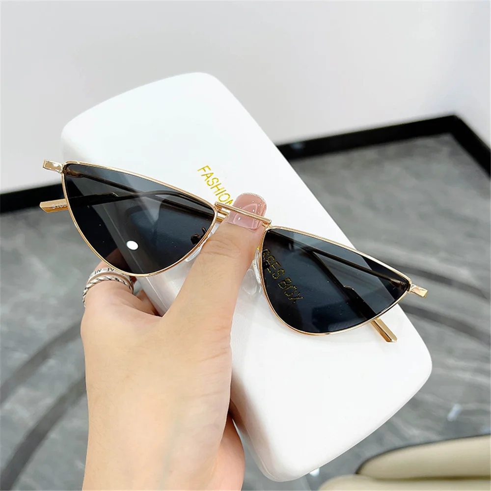 Fasshion Women's Sunglasses Cat Eye Triangle Female Male Eyeglasses UV400 Color Lenses Eyewear Sun Shade Glasses 2024 New Design
Fasshion Women's Sunglasses Cat Eye Triangle Female Male Eyeglasses UV400 Color Lenses Eyewear Sun Shade Glasses 2024 New Design