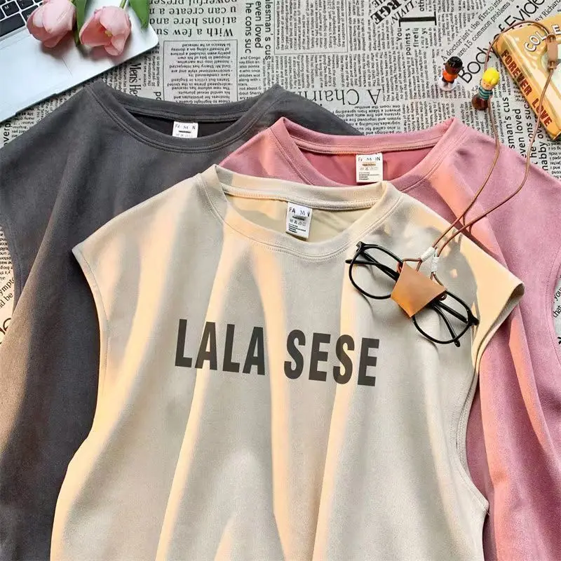 American trendy handsome retro suede vest men's summer loose casual sports fitness sleeveless y2k tanks men clothing y2k tops
American trendy handsome retro suede vest men's summer loose casual sports fitness sleeveless y2k tanks men clothing y2k tops