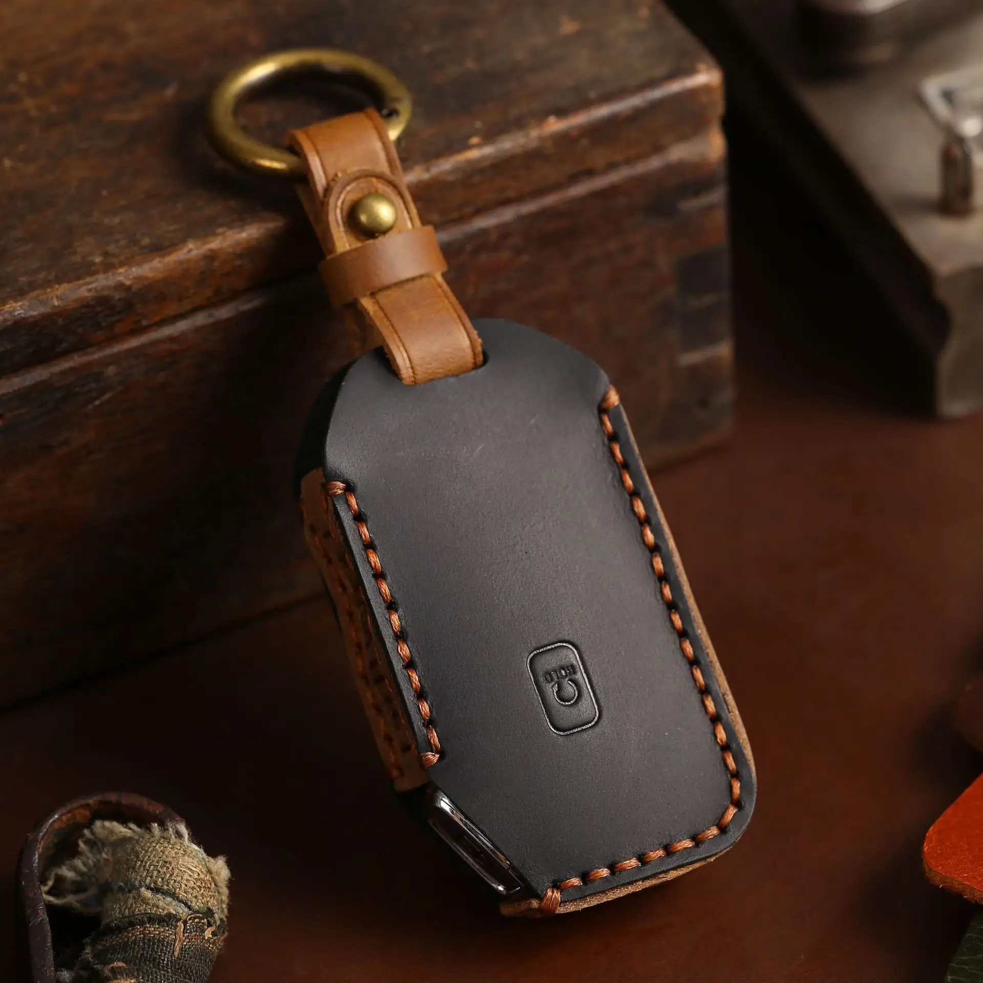 Leather Car Key Case Cover Keyring for Kia Telluride SX 2021 Sportage R 2022 K5 GT Line 2021 Seltos 2020 Fob Holder Accessories
Leather Car Key Case Cover Keyring for Kia Telluride SX 2021 Sportage R 2022 K5 GT Line 2021 Seltos 2020 Fob Holder Accessories