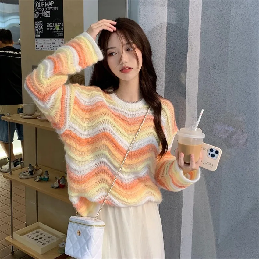 2022 New Fashion Casual Loose Striped Sweater Women Designer Korean Sweaters Pullover Autumn Winter Knitwear Pull Femme Jumper
2022 New Fashion Casual Loose Striped Sweater Women Designer Korean Sweaters Pullover Autumn Winter Knitwear Pull Femme Jumper