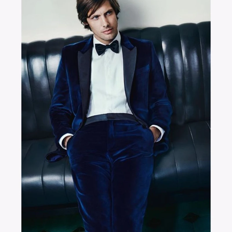 Royal Blue Velvet Men Suits Slim Fit Peaked Lapel Wedding Tuxedo for Groom Party 2 Piece Male Fashion Blazer (Jackets+Pants)
Royal Blue Velvet Men Suits Slim Fit Peaked Lapel Wedding Tuxedo for Groom Party 2 Piece Male Fashion Blazer (Jackets+Pants)