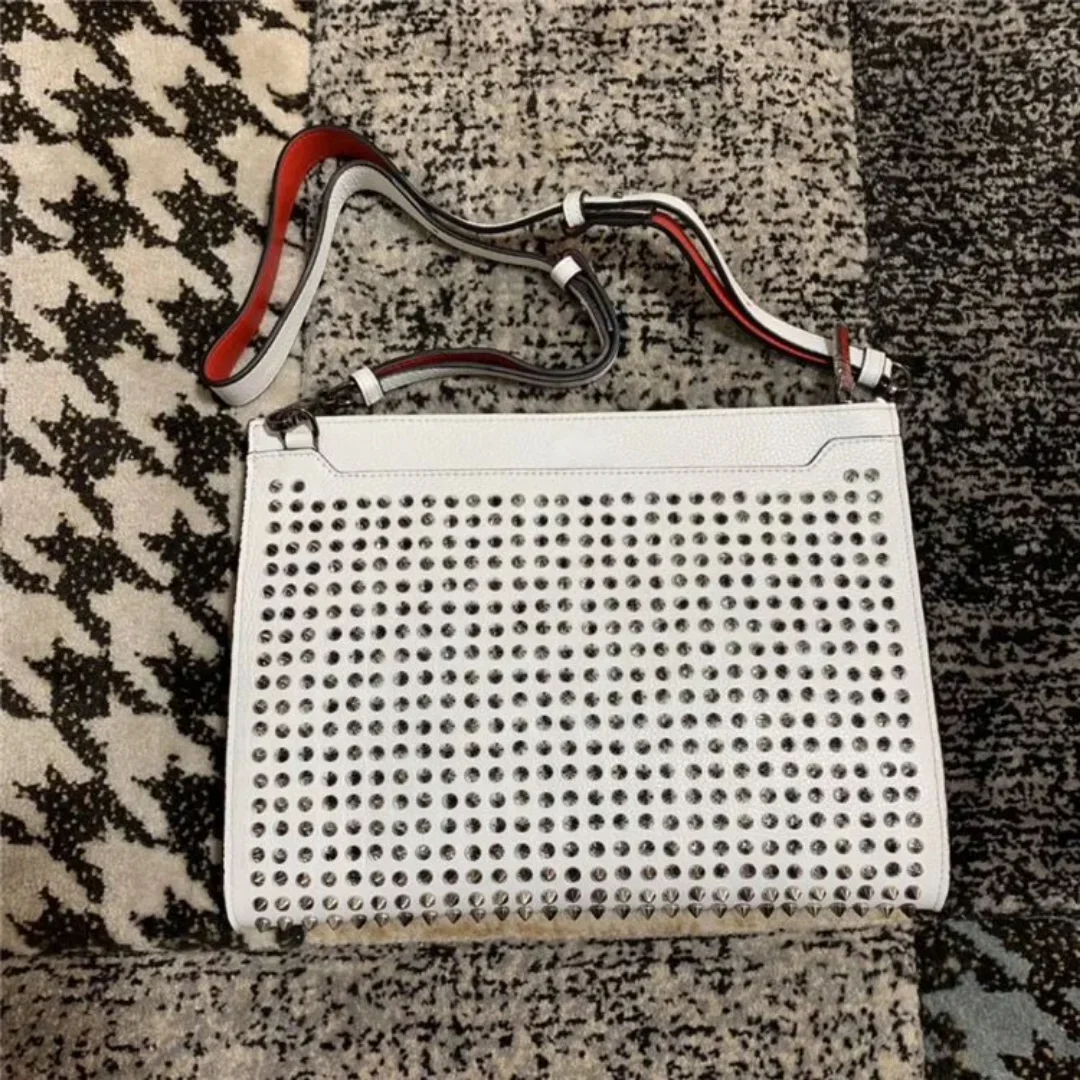Fashion Riveted Bag Men Shoulder Messenger Causal Envelope Bag Women Wallet Retro Punk Party Tote Diagonal Straddle Handbag
Fashion Riveted Bag Men Shoulder Messenger Causal Envelope Bag Women Wallet Retro Punk Party Tote Diagonal Straddle Handbag