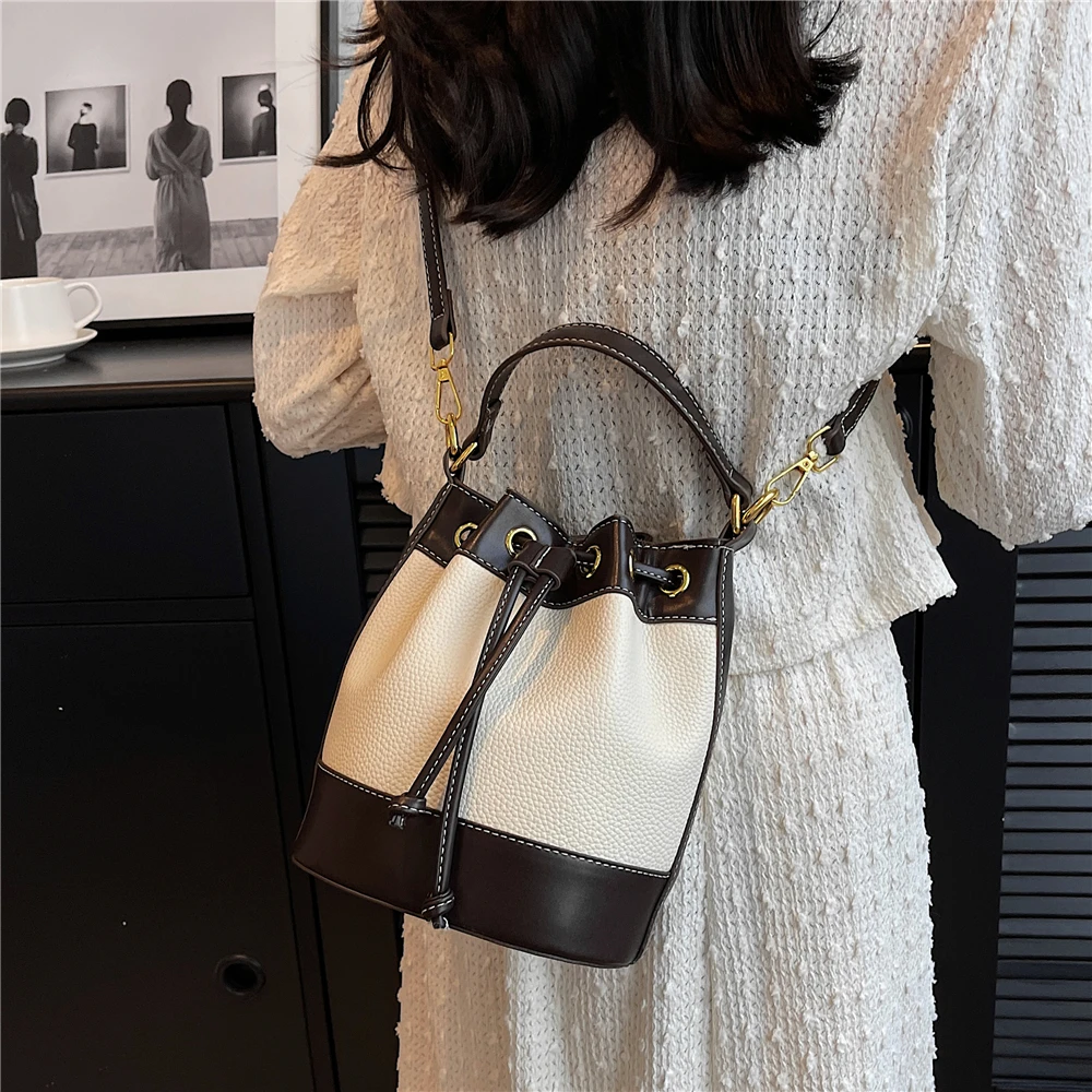 Toptrends Drawstring Bucket Bags For Women New 2024 Trend Designer Top Handle PU Leather Handbags Ladies Shoulder Crossbody Bags
Toptrends Drawstring Bucket Bags For Women New 2024 Trend Designer Top Handle PU Leather Handbags Ladies Shoulder Crossbody Bags