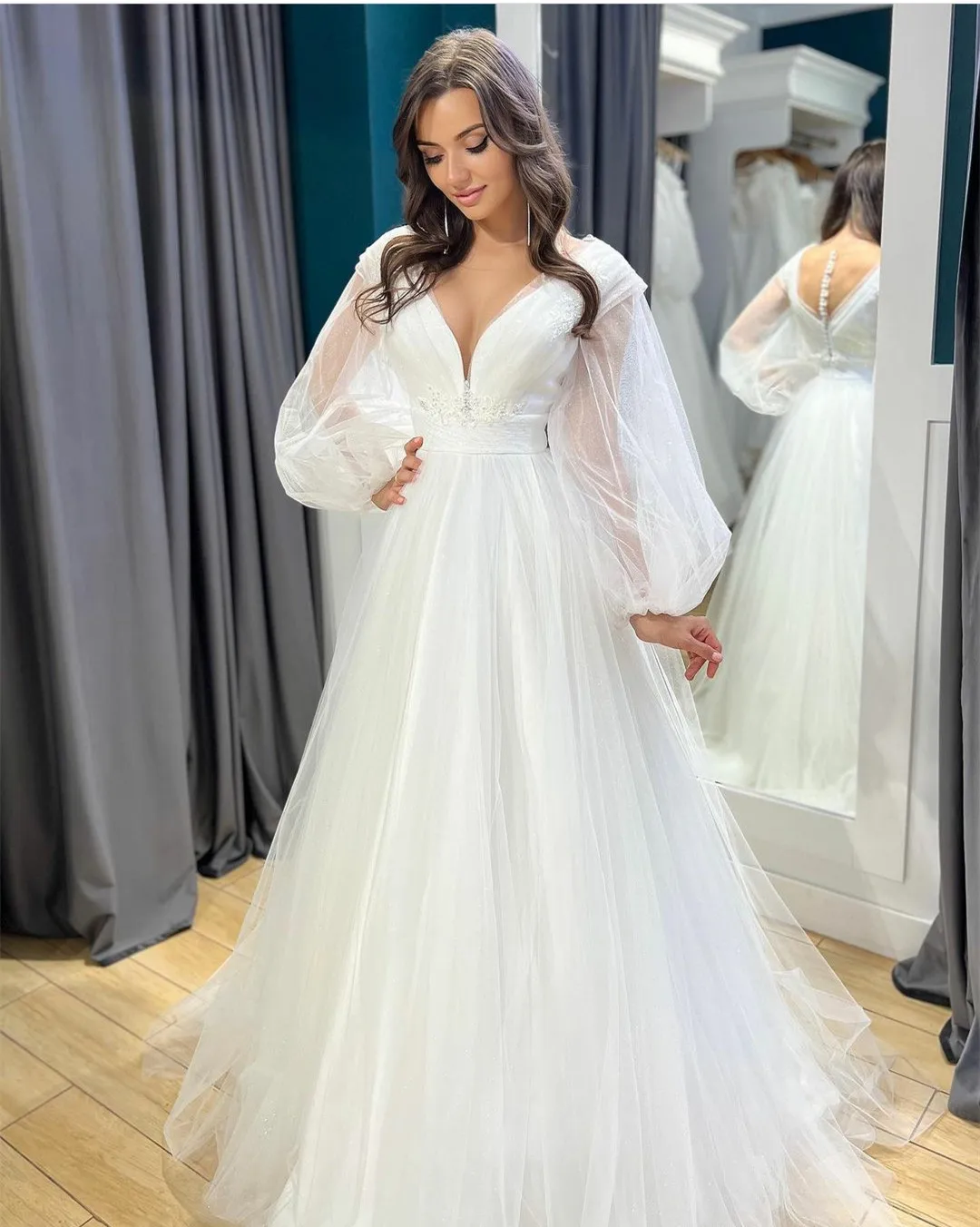 Elegant Long V-Neck Beaded Wedding Dresses With Sleeves A-Line Tulle Lace Sweep Train Bridal Gowns vestido de noiva for Women
Elegant Long V-Neck Beaded Wedding Dresses With Sleeves A-Line Tulle Lace Sweep Train Bridal Gowns vestido de noiva for Women
