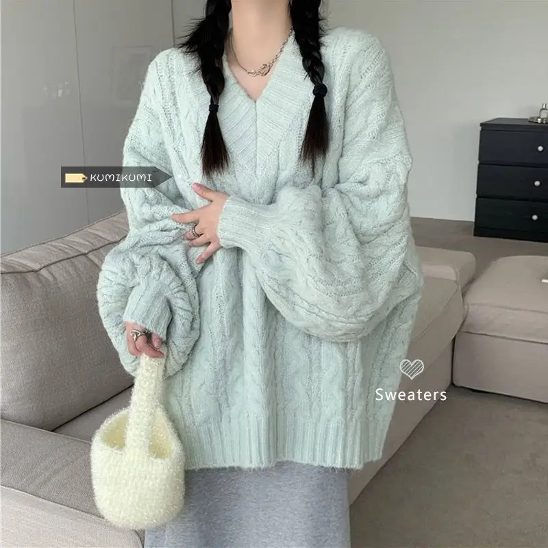V-Neck Thickened Twist Sweater Female Autumn and Winter Loose Wear Lazy Wind Design Sense of Niche Warm Knitwear Top
V-Neck Thickened Twist Sweater Female Autumn and Winter Loose Wear Lazy Wind Design Sense of Niche Warm Knitwear Top