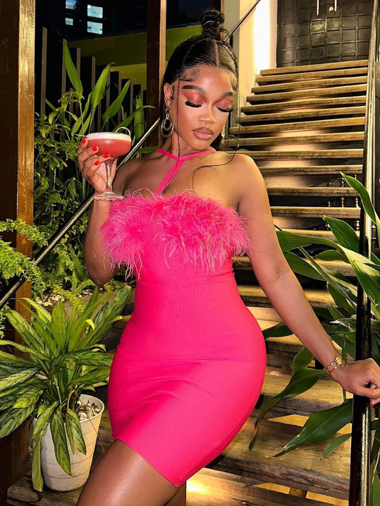 BEVENCCEL 2023 New Women's Rose Red Feather Sexy Off Shoulder Sleeveless Tight Mini Bandage Dress Elegant Celebrity Party Dress
BEVENCCEL 2023 New Women's Rose Red Feather Sexy Off Shoulder Sleeveless Tight Mini Bandage Dress Elegant Celebrity Party Dress