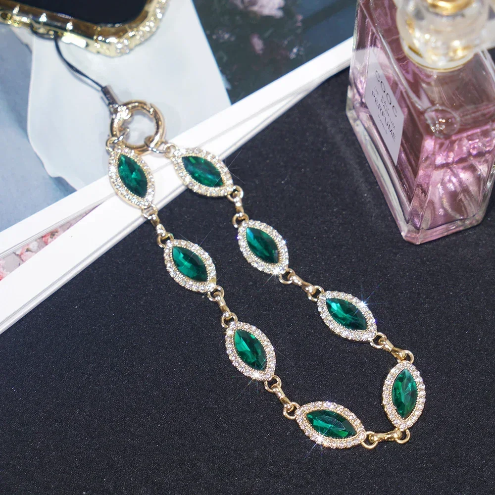 

For Mobile Phone Case Emerald Rhinestone Trim Plastic Base Lanyard Wrist Strap Anti-Lost Short Bracelet Chain