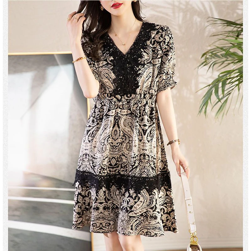 

Fashion V-Neck Spliced Shirring Printed Lace Floral Dress Women's Clothing 2024 Summer New Loose Office Lady Vintage Dress