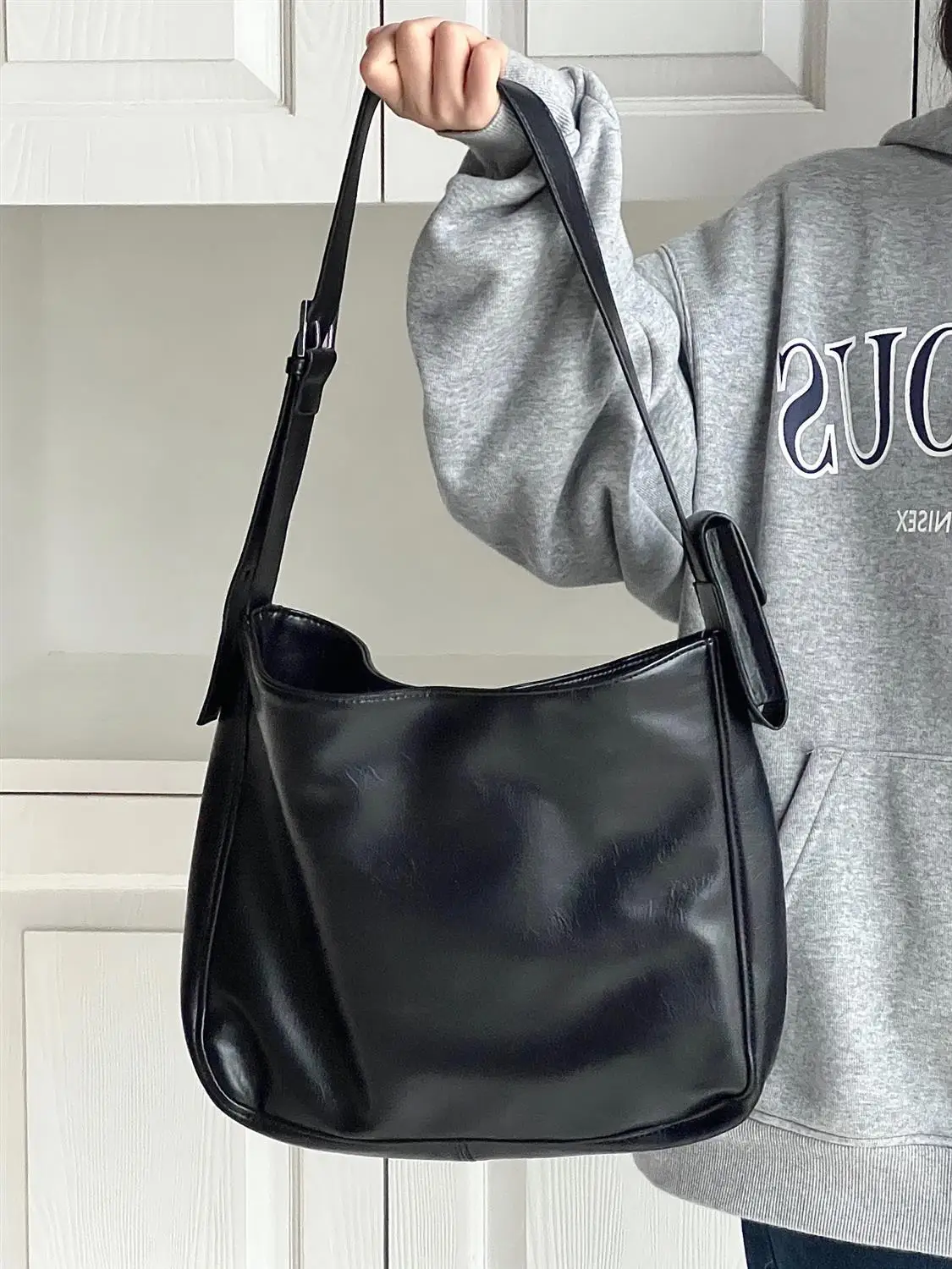 

Сумка-мессенджер женская из экокожи, повседневный саквояж на плечо в винтажном стиле, мягкая дизайнерская сумочка-тоут для учебников, школьный портфель