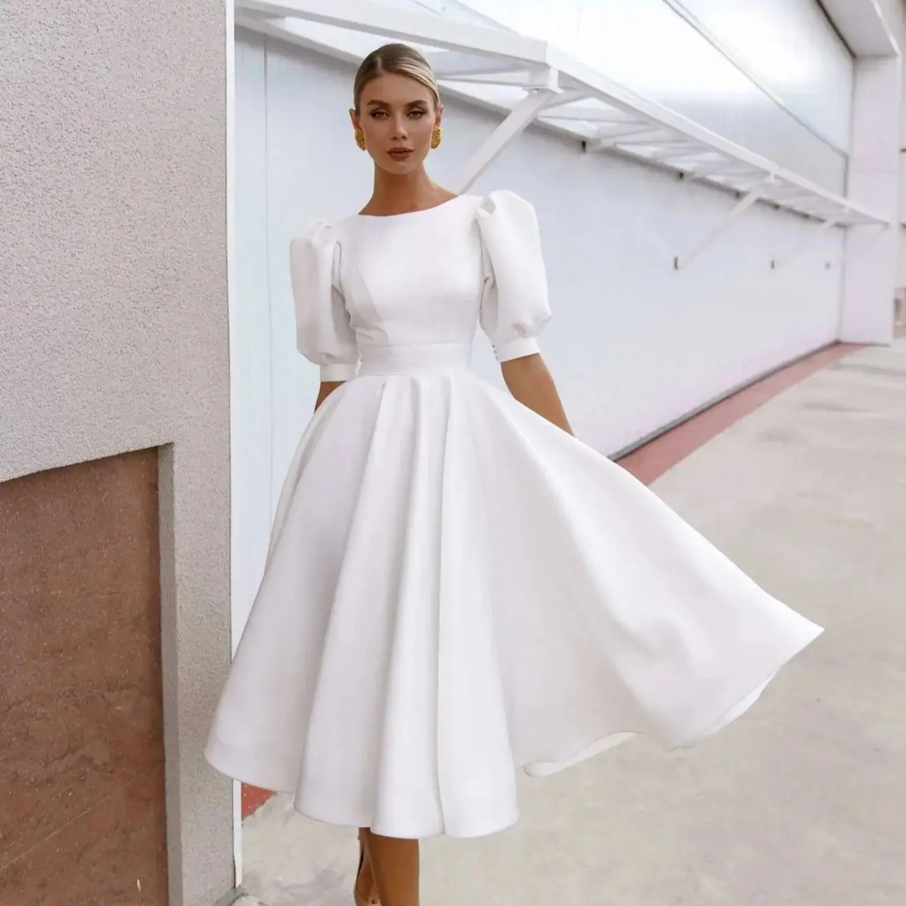 

A Line Wedding Dress for Women O Neck Puffy Short Sleeves Vestido De Noiva Beach Button Stain Bridal Gowns Mid Calf Made Custom