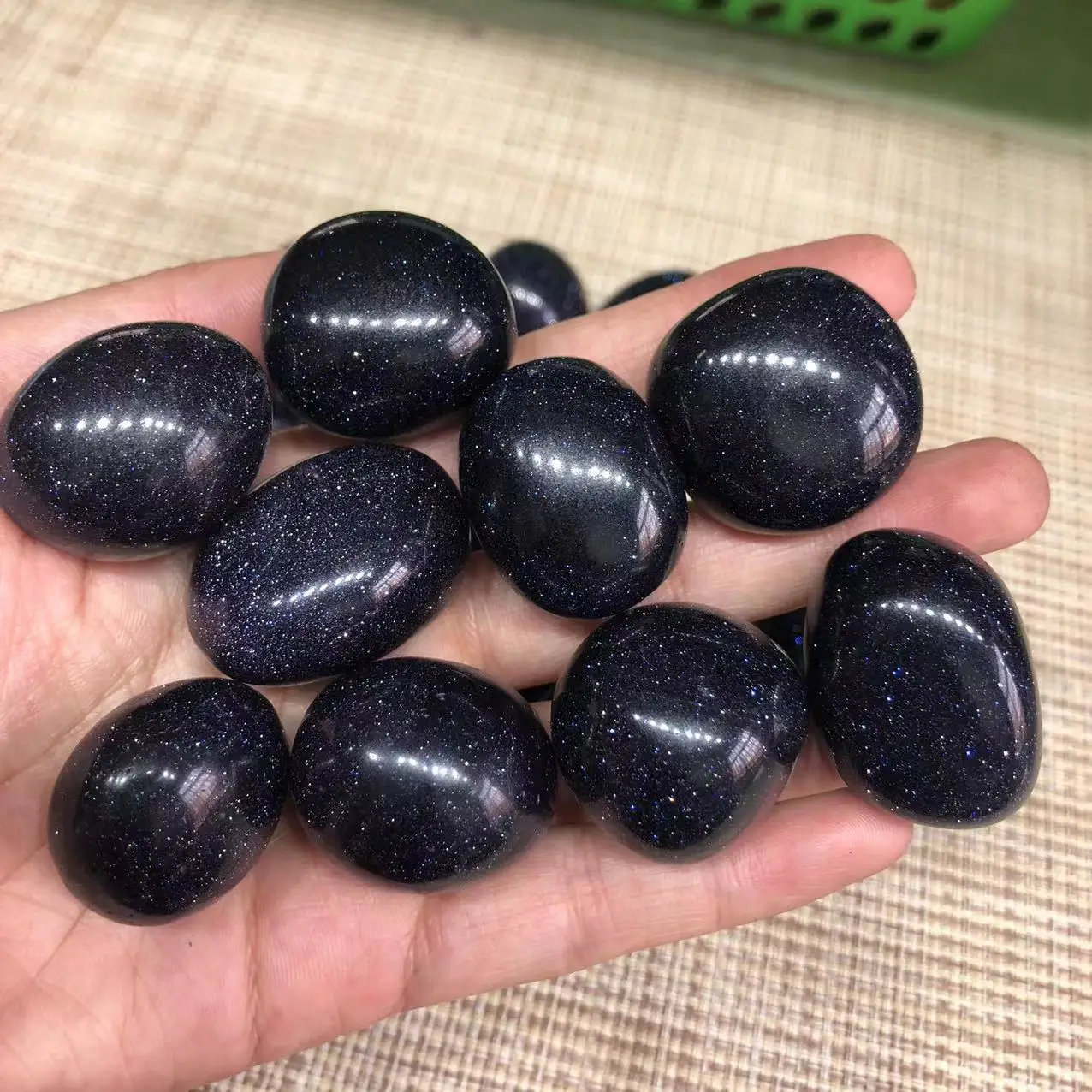 Natural Quartz Crystal Blue Sandstone Tumbled Stones Healing Energy Reiki Gemstones Gravel Home Decoration
Natural Quartz Crystal Blue Sandstone Tumbled Stones Healing Energy Reiki Gemstones Gravel Home Decoration