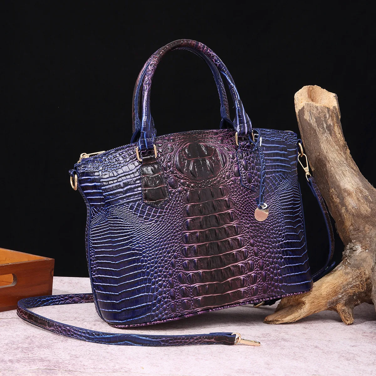 Fashion Crocodile Pattern Handbag Women Shoulder Bags 2024 New in PU Leather Crossbody Bag For Women Small Messenger Bag purse
Fashion Crocodile Pattern Handbag Women Shoulder Bags 2024 New in PU Leather Crossbody Bag For Women Small Messenger Bag purse