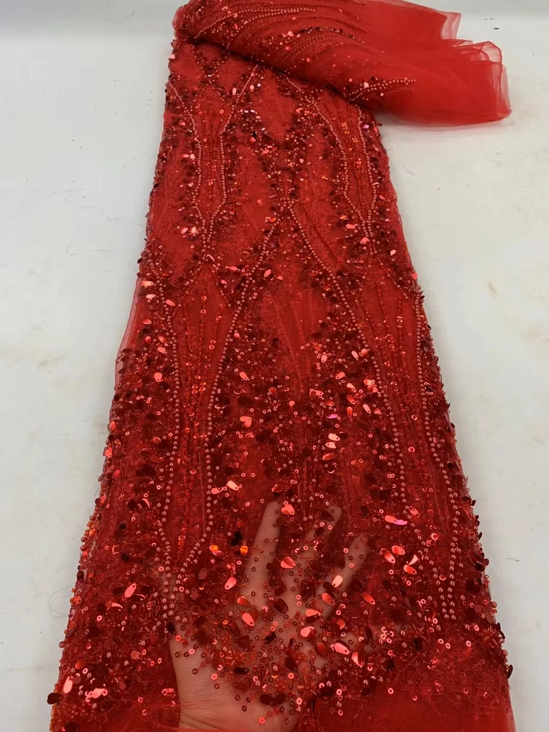 Высококачественная африканская французская кружевная ткань ручной работы из бисера, вышивка блестками, нигерийская сетчатая кружевная ткань для женщин на свадьбу
Высококачественная африканская французская кружевная ткань ручной работы из бисера, вышивка блестками, нигерийская сетчатая кружевная ткань для женщин на свадьбу