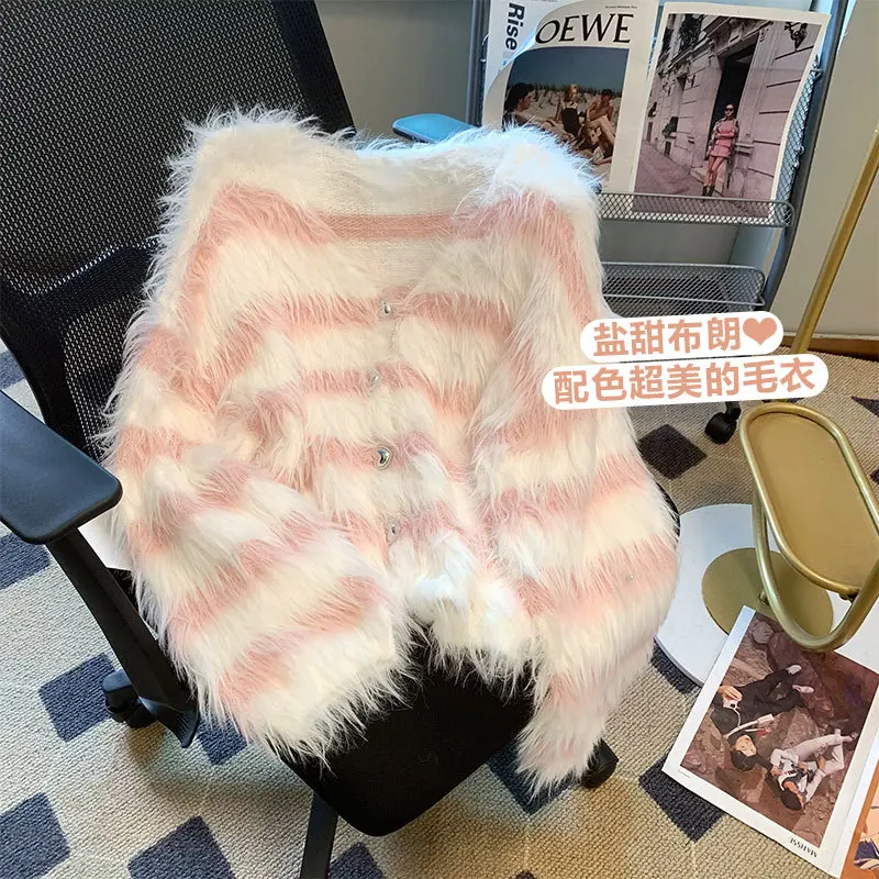 Sweater Cardigans Faux Mink Cashmere Soft Women Coats Fashion Korean Style Top 2023 New Autumn Winter Female Knitted Jackets
Sweater Cardigans Faux Mink Cashmere Soft Women Coats Fashion Korean Style Top 2023 New Autumn Winter Female Knitted Jackets