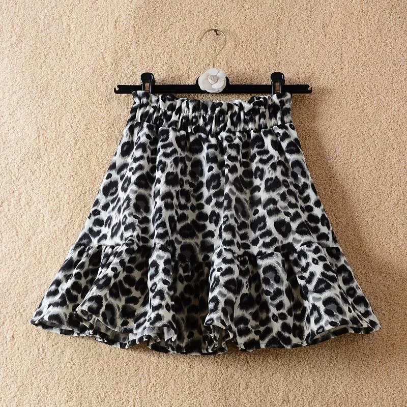 2023 Spring and Autumn New Korean Version Versatile Fashion Short Skirt Women's High Waist Slim Crotch Covering Large Bulgy Half
2023 Spring and Autumn New Korean Version Versatile Fashion Short Skirt Women's High Waist Slim Crotch Covering Large Bulgy Half