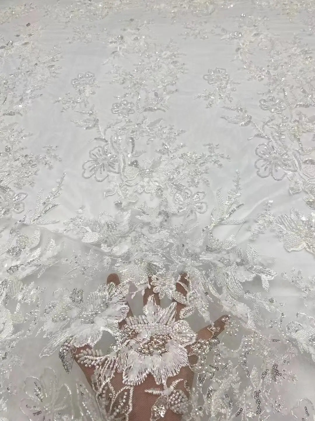 Бисерная нигерийская Свадебная Тюлевая кружевная ткань высокого качества, искусственная африканская французская сетчатая ткань, блестящая ткань для свадебного платья 
Бисерная нигерийская Свадебная Тюлевая кружевная ткань высокого качества, искусственная африканская французская сетчатая ткань, блестящая ткань для свадебного платья