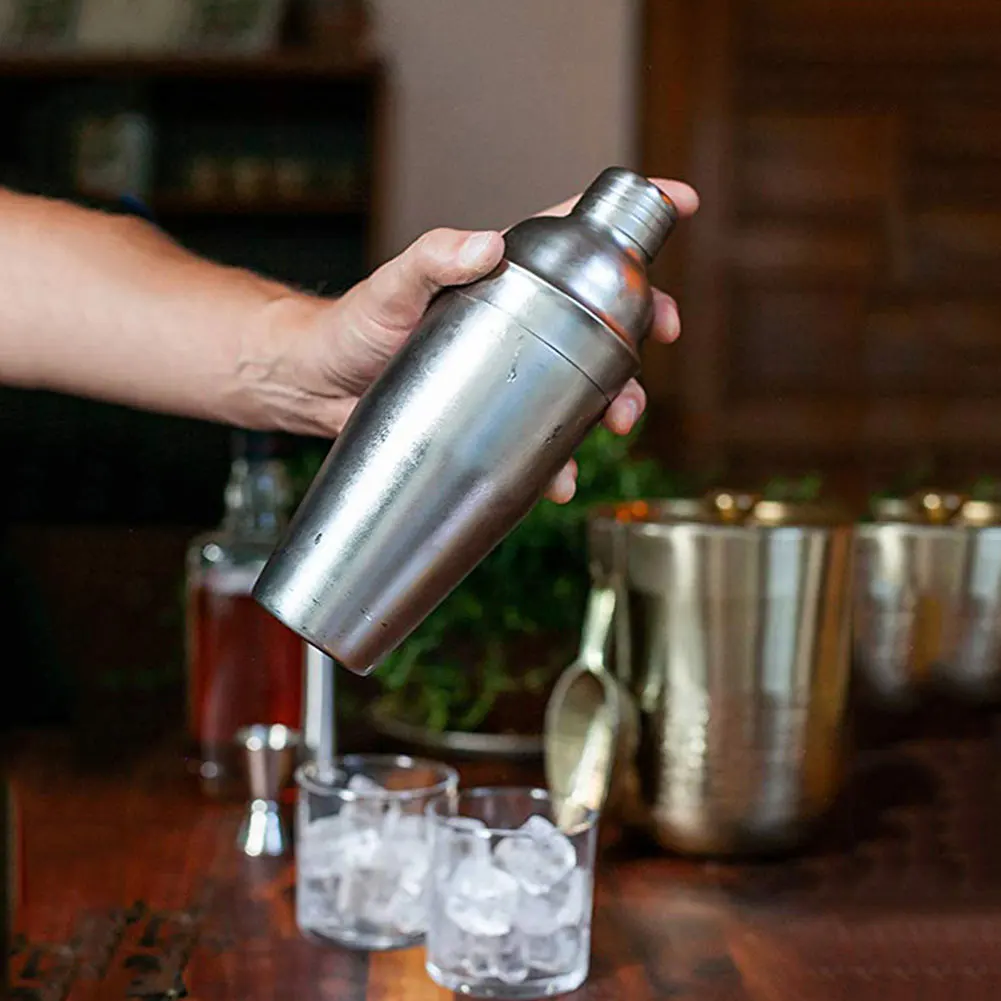 550ML Stainless Steel Cocktail Shaker Mixer Wine Martini Boston Shaker For Bartender Drink Party Bars Set Tool Accessories Tools
550ML Stainless Steel Cocktail Shaker Mixer Wine Martini Boston Shaker For Bartender Drink Party Bars Set Tool Accessories Tools