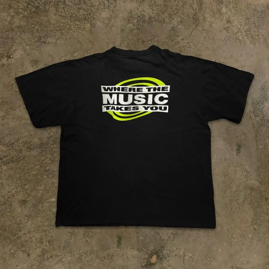 Retro American T-shirt new Harajuku casual and comfortable niche short-sleeved loose cotton music print men and women couple ins
Retro American T-shirt new Harajuku casual and comfortable niche short-sleeved loose cotton music print men and women couple ins
