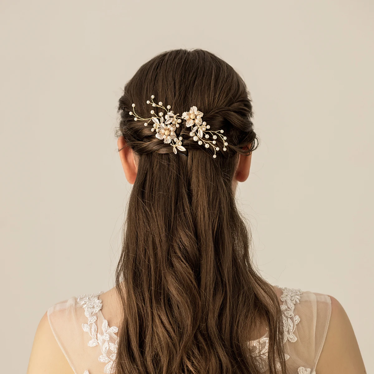 O556 Exquisite Wedding Bridal Hairwear Set Alloy Painted Flower Leaves Pearl Handmade Brides Bridesmaid Headpiece Women Hairpins
O556 Exquisite Wedding Bridal Hairwear Set Alloy Painted Flower Leaves Pearl Handmade Brides Bridesmaid Headpiece Women Hairpins