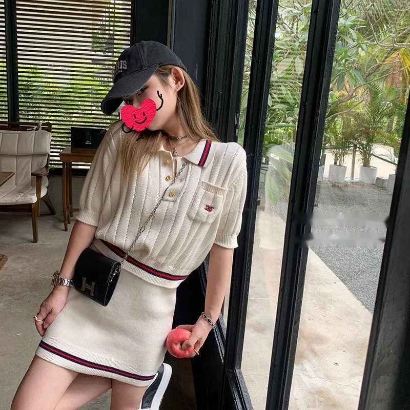 Knitted Women Short Sleeve Fashion Casual Solid Elegant Polo Collar Sweater Pullover Simple Harajuku Streetwear Tops New
Knitted Women Short Sleeve Fashion Casual Solid Elegant Polo Collar Sweater Pullover Simple Harajuku Streetwear Tops New