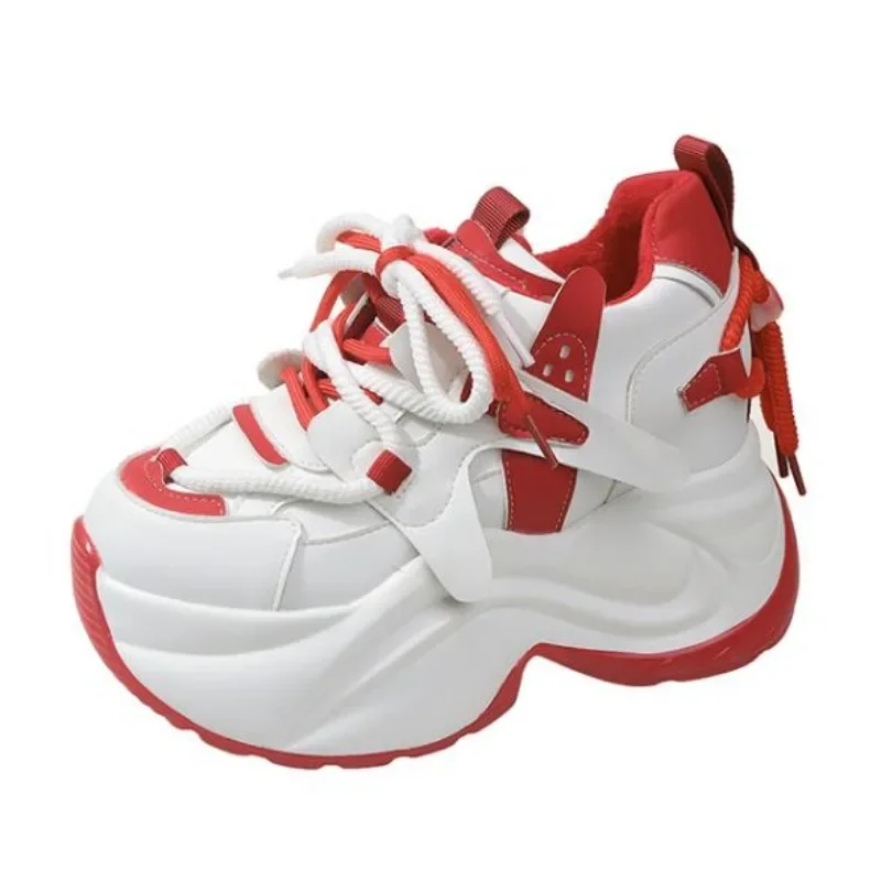 Женские кроссовки на высокой платформе 7 см, модная Осенняя дышащая повседневная обувь для папы на массивной подошве, кожаные кроссовки для тренировок, женские кроссовки
Женские кроссовки на высокой платформе 7 см, модная Осенняя дышащая повседневная обувь для папы на массивной подошве, кожаные кроссовки для тренировок, женские кроссовки