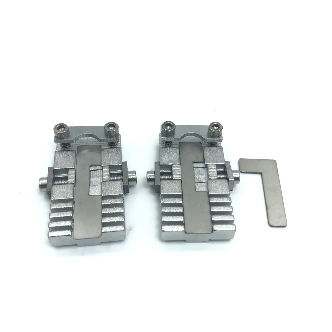 Key Clamping Fixture Key Vertical Machine Cutter Tools Key Multi-function Fixture for Door Car Keys Dupliation Locksmith Tools
Key Clamping Fixture Key Vertical Machine Cutter Tools Key Multi-function Fixture for Door Car Keys Dupliation Locksmith Tools
