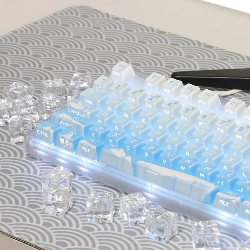 

Glacier Side-Engraved Translucent Keycaps OEM PBT Sublimation 122-Key Complete Set Of Gradient Blue And White DIY Fresh Keycaps