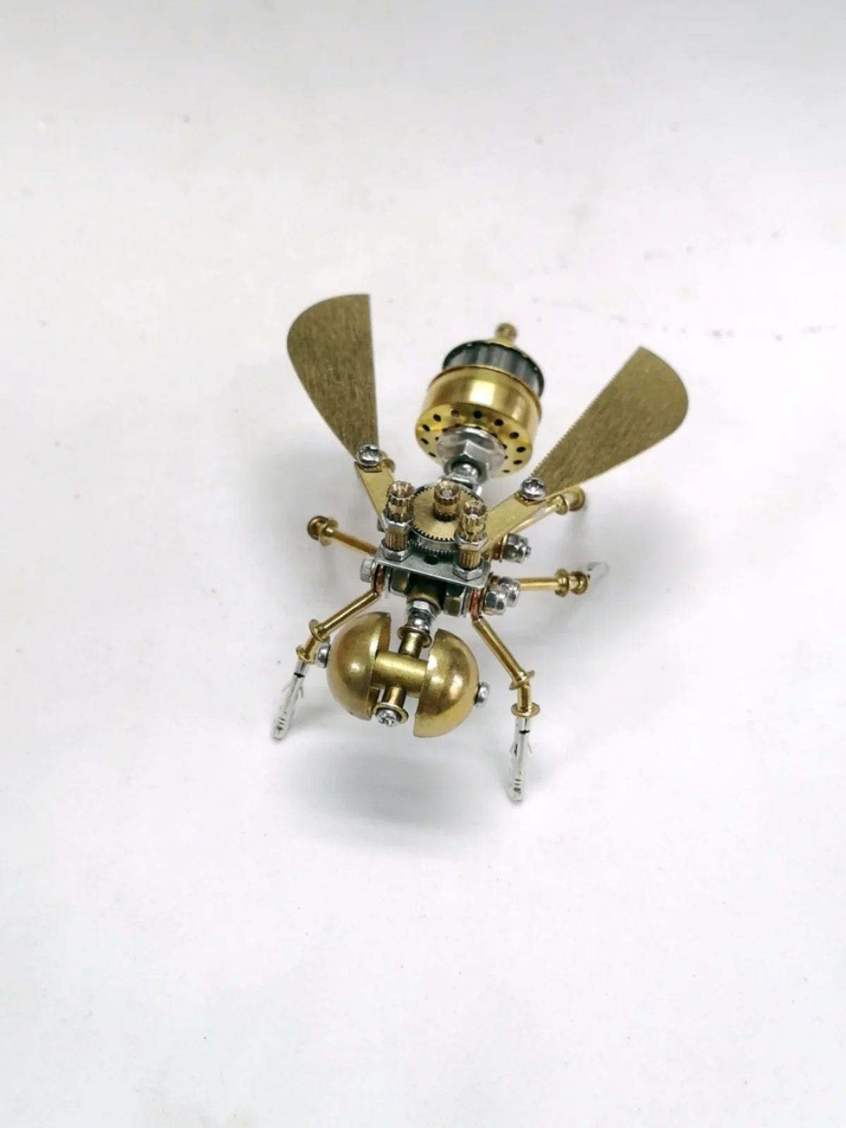 

Steampunk Mechanical Insect Little Bee 3D Metal Assembly Model Handmade DIY Decompression Puzzle Toy