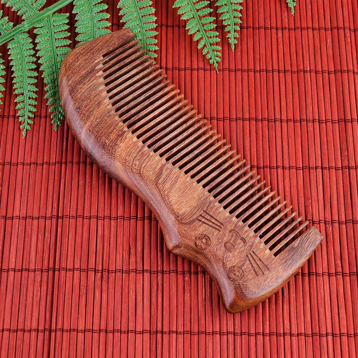 1PC Cat Pattern Wooden Sandalwood Hair Comb Exquisite Massage Comb for Women Lady Girls
1PC Cat Pattern Wooden Sandalwood Hair Comb Exquisite Massage Comb for Women Lady Girls