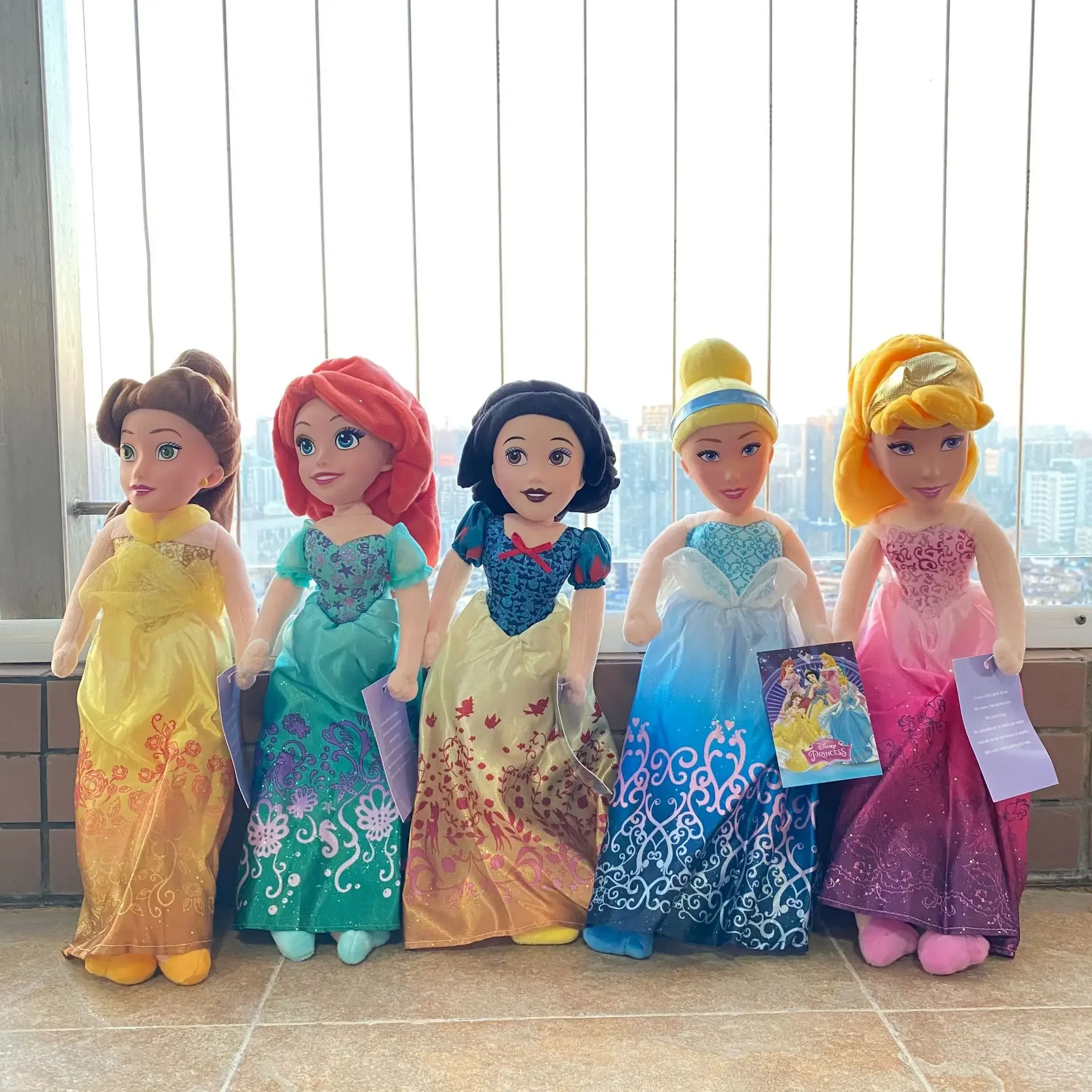 

Kawaii Disney Princess Series Plush Toys Doll Snow White Cinderella Doll Girl Birthday Party Room Decoration Doll Gift for Kids