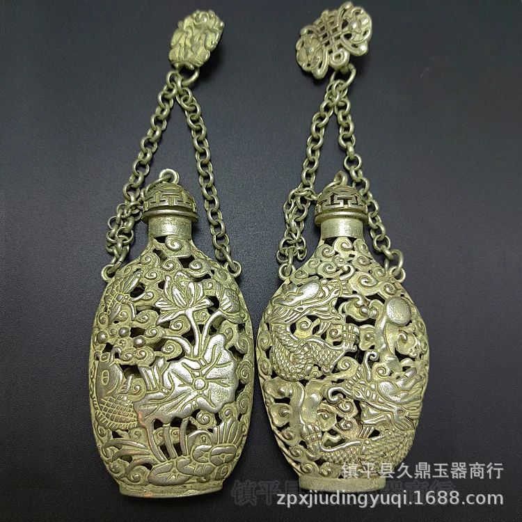 Antique miscellaneous antique double-sided openwork silver vase pendant Home silver jewelry
Antique miscellaneous antique double-sided openwork silver vase pendant Home silver jewelry