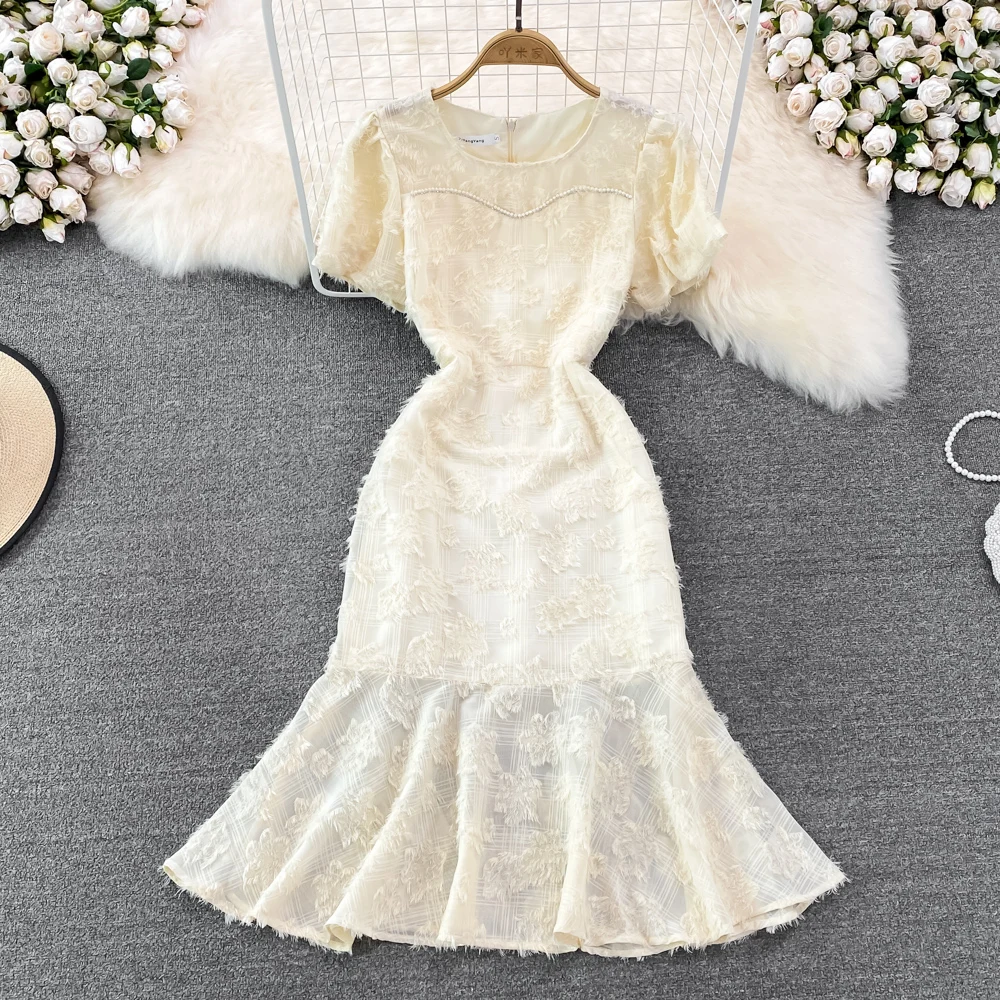 Summer New High-end Light Luxury Round Neck Bubble Short-sleeved Slim Fit and Slim A-line Ruffled Fishtail Dress Female
Summer New High-end Light Luxury Round Neck Bubble Short-sleeved Slim Fit and Slim A-line Ruffled Fishtail Dress Female