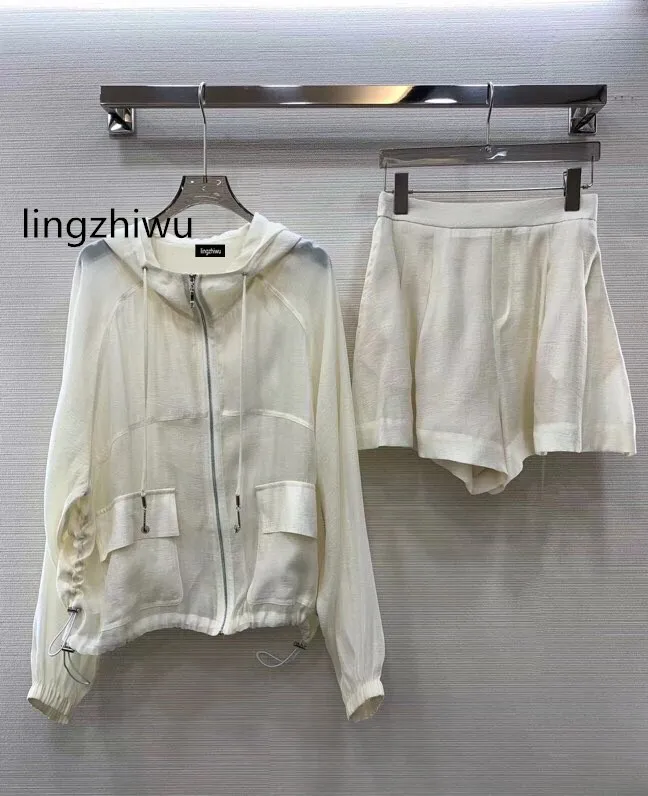 

lingzhiwu Casual Shorts Set 2024 Spring Summer Female Drawstring Hooded Outerwear Short Pants Suit Twinset New Arrive