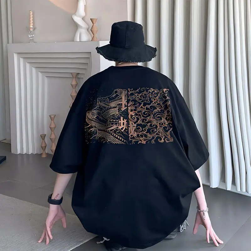 American 2024 new style loose design Great Wall pattern short-sleeved T-shirt for men oversize Chinese style trendy couple tops
American 2024 new style loose design Great Wall pattern short-sleeved T-shirt for men oversize Chinese style trendy couple tops