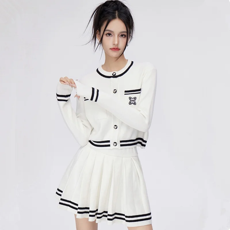 French gentle style contrasting color knitted skirt suit women autumn new college style versatile top skirt two-piece set chic
French gentle style contrasting color knitted skirt suit women autumn new college style versatile top skirt two-piece set chic