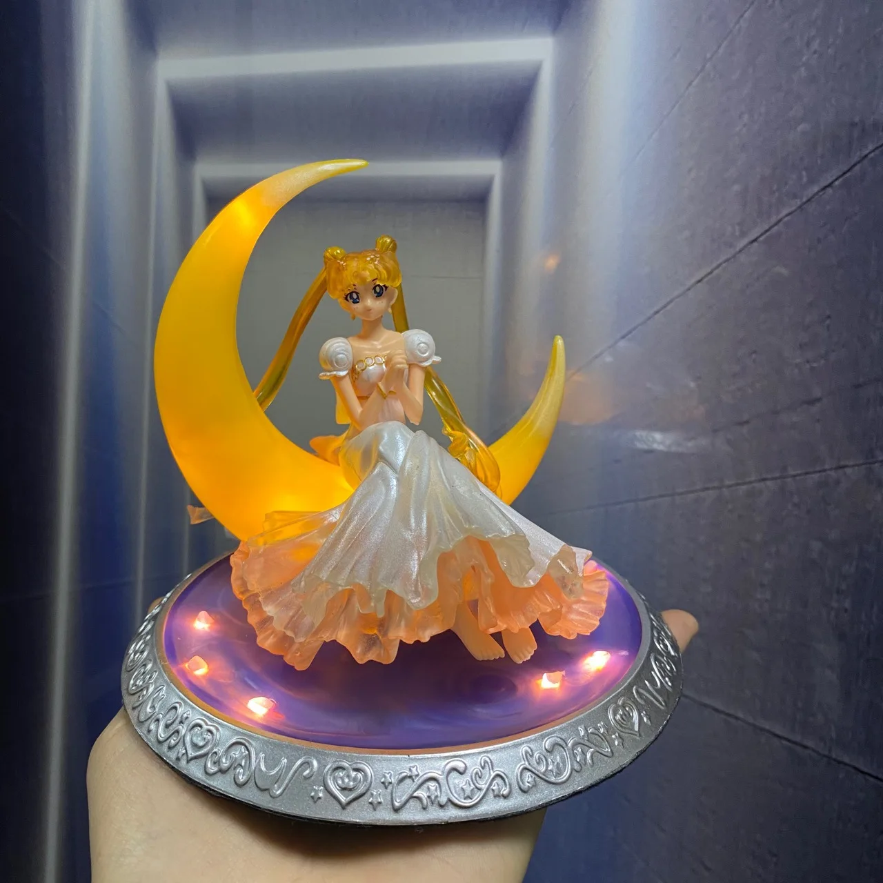 Sailor Moon Ornament Anime Surrounding Aesthetic Figure Model Glowing Night Light Gift Girls Room Decoration Cute Toys
Sailor Moon Ornament Anime Surrounding Aesthetic Figure Model Glowing Night Light Gift Girls Room Decoration Cute Toys