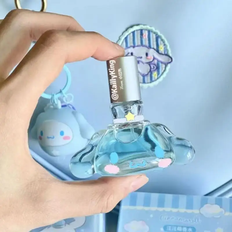 Sanrioed аниме мультфильм Cinnamoroll Kuromi духи Ins Девочка Сердце Kawaii 10 мл долговечный портативный дезодорант спрей праздничный подарок
Sanrioed аниме мультфильм Cinnamoroll Kuromi духи Ins Девочка Сердце Kawaii 10 мл долговечный портативный дезодорант спрей праздничный подарок