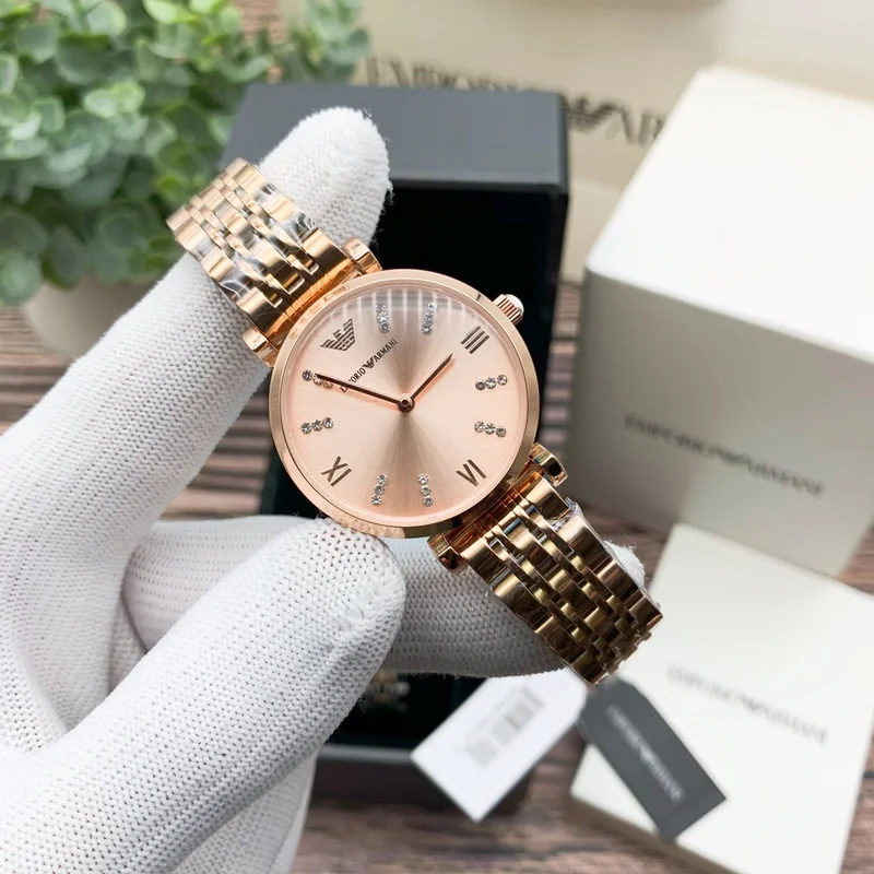 Часы наручные кварцевые для мужчин и женщин, роскошные классические большие, с бриллиантами в ретро стиле
Часы наручные кварцевые для мужчин и женщин, роскошные классические большие, с бриллиантами в ретро стиле