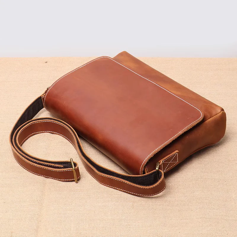 

Layer Retro Top Cowhide Leather Men's Flap Shoulder Bag Daily Casual Horizontal Crossbody 9.7 Inches Ipad