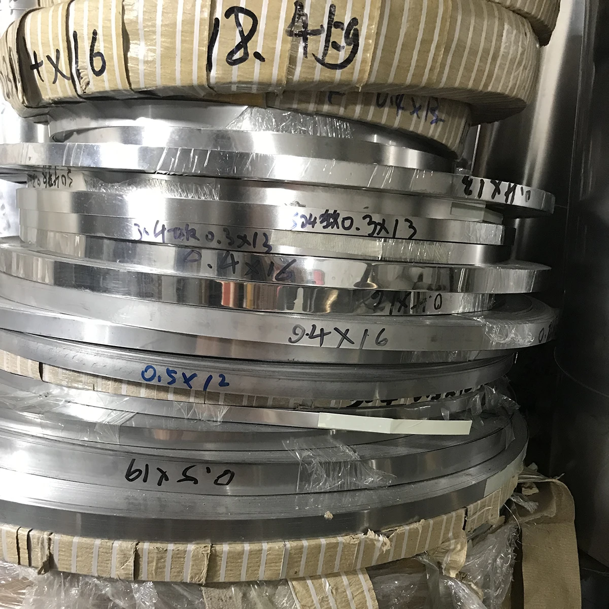 5 Meter Width 5 10 20mm High Elasticity 301 Stainless Steel Narrow Foil Strip Roll Thick 0.1/0.15/0.2/0.3/0.4/0.5mm
5 Meter Width 5 10 20mm High Elasticity 301 Stainless Steel Narrow Foil Strip Roll Thick 0.1/0.15/0.2/0.3/0.4/0.5mm