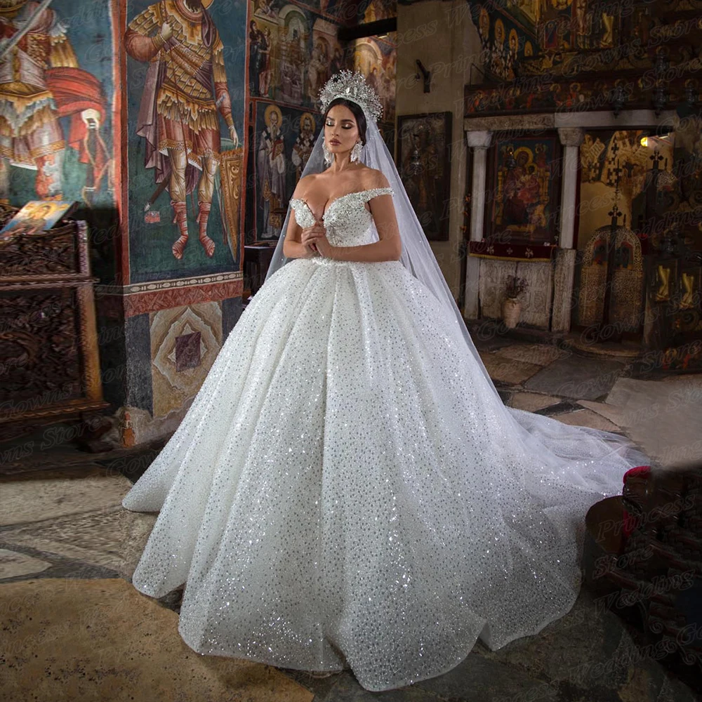 Grorgeous Bead Wedding Dress Off Shoulder V Neck Sweep Train Evening Party Ball Gown Princess Bridal Wear Sparkle Robe De Mariee
Grorgeous Bead Wedding Dress Off Shoulder V Neck Sweep Train Evening Party Ball Gown Princess Bridal Wear Sparkle Robe De Mariee