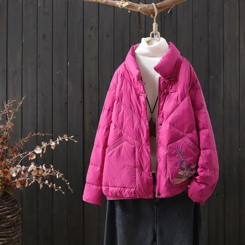Winter 2023 New Vintage Embroidery Art Down Coat Women's Standing Collar Chinese Plate Buckle Lightweight White Duck Down Coat
Winter 2023 New Vintage Embroidery Art Down Coat Women's Standing Collar Chinese Plate Buckle Lightweight White Duck Down Coat