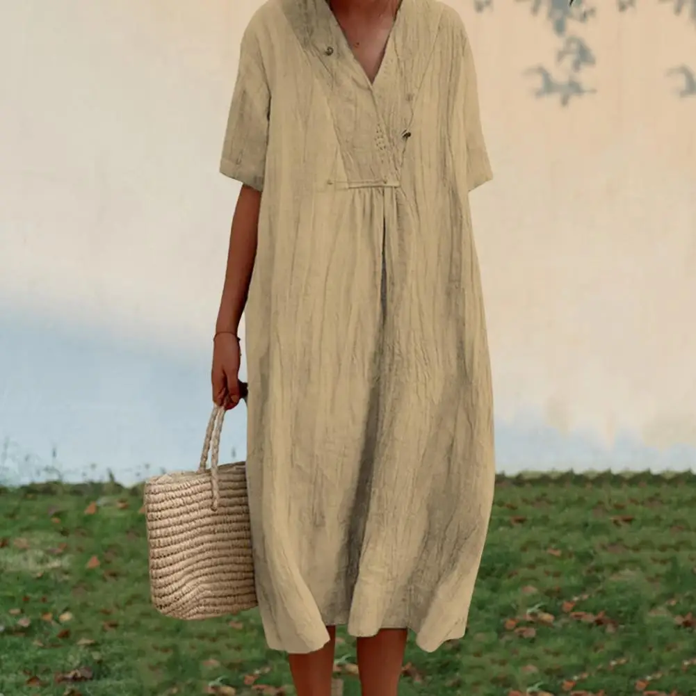 Платье-миди женское ТРАПЕЦИЕВИДНОЕ с V-образным вырезом
Платье-миди женское ТРАПЕЦИЕВИДНОЕ с V-образным вырезом