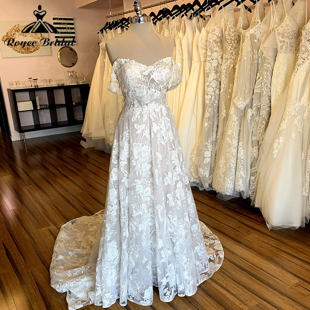 Роскошное Свадебное платье Roycebridal с открытыми плечами и кружевной аппликацией, элегантное платье невесты на заказ
Роскошное Свадебное платье Roycebridal с открытыми плечами и кружевной аппликацией, элегантное платье невесты на заказ
