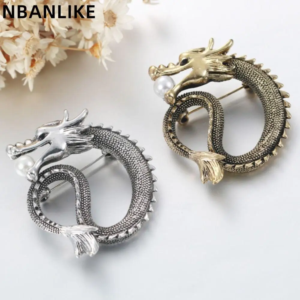

Retro European Badge Brooch Jewelry Winter Exquisite Brooch Pin Alloy Fly Dragon Totem Brooch