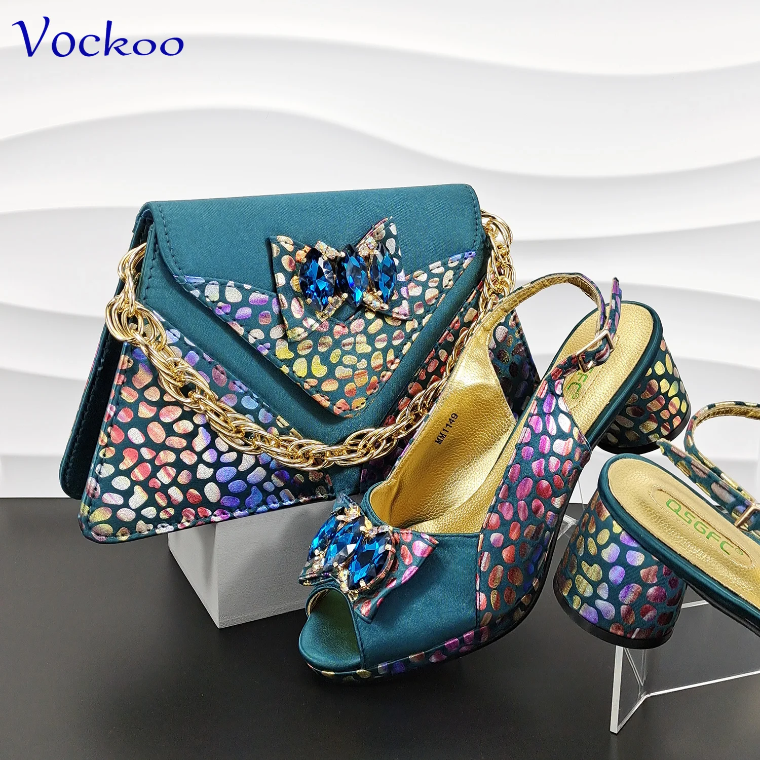 

2024 New Design High Quality Italian Women Shoes and Bag to Match Peep Toe in Teal Blue Color with Shinning Crystal for Party